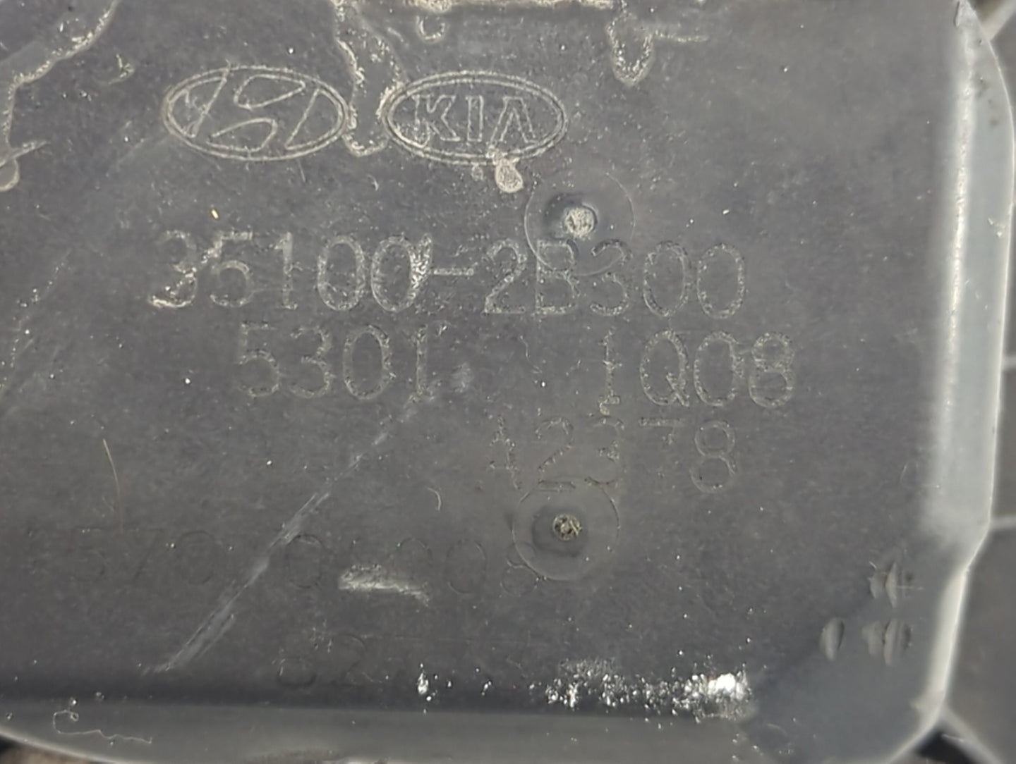 2012-2017 Hyundai Veloster Throttle Body P/N:35100-2B300 Fits Fits 2012 2013 2014 2015 2016 2017 2018 2019 OEM Used Auto Par