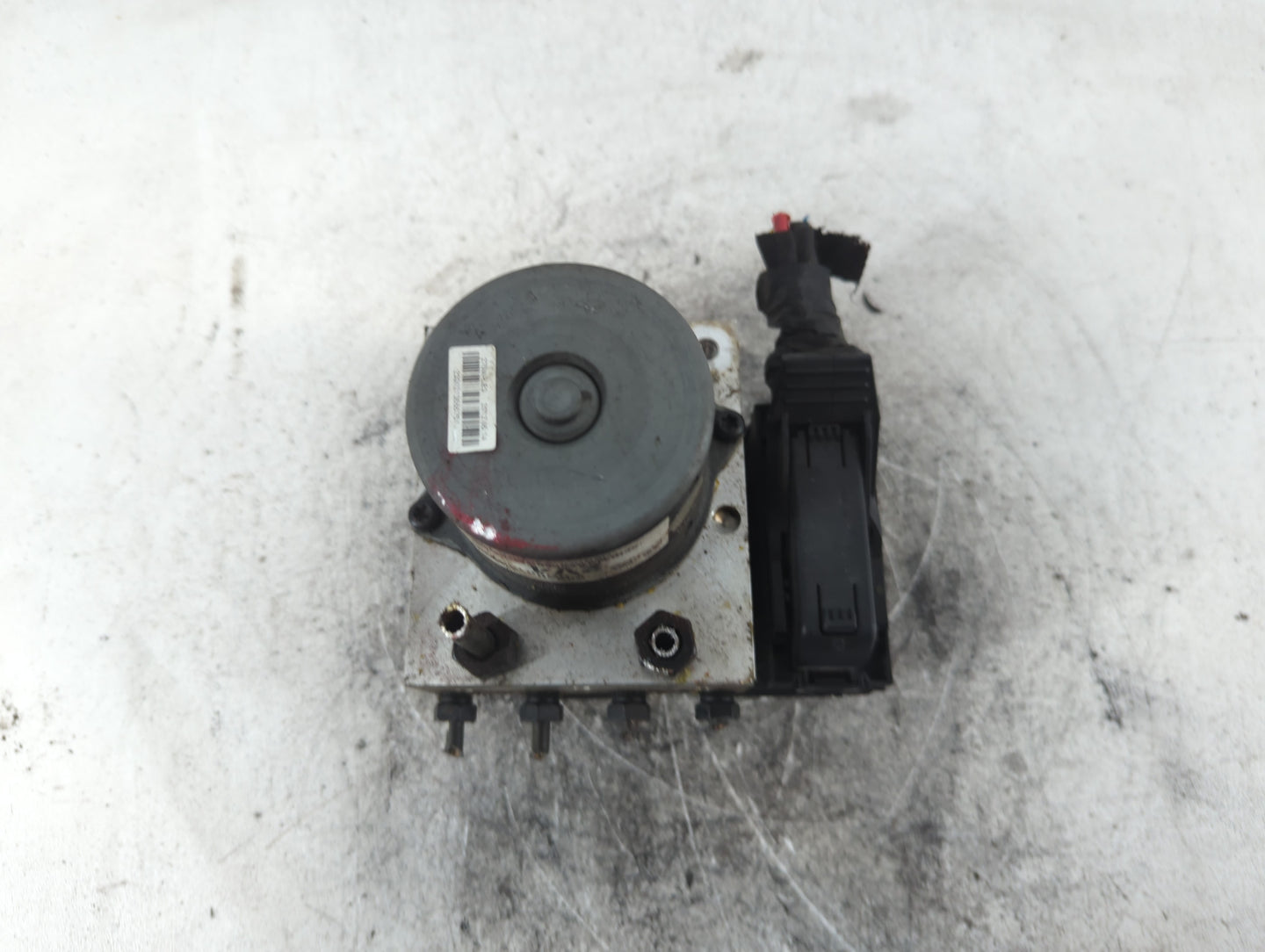 2013 Hyundai Veloster ABS Pump Control Module Replacement P/N:58920-2V450 Fits OEM Used Auto Parts - Oemusedautoparts1.com