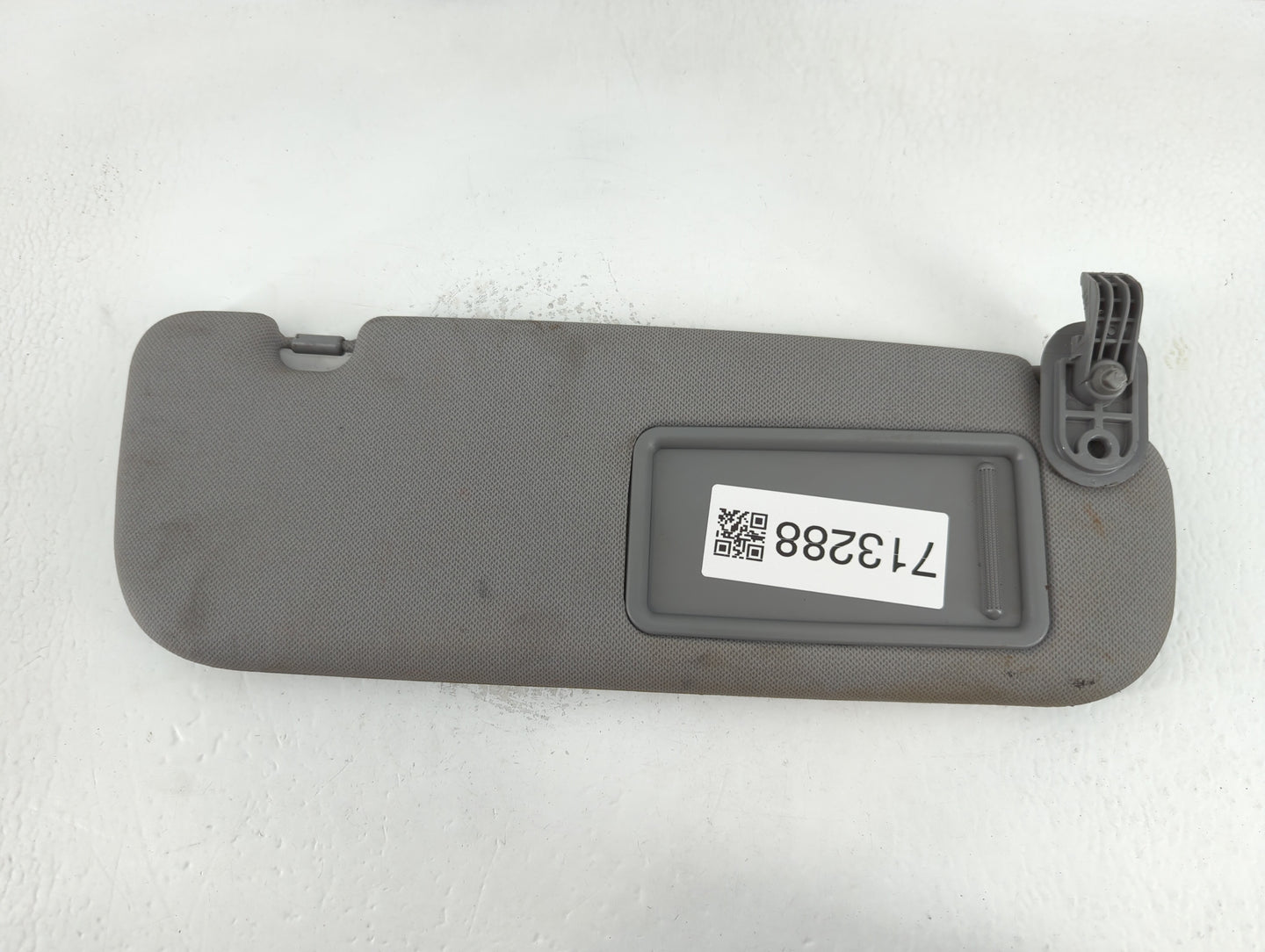 2012-2015 Hyundai Veloster Sun Visor Shade Replacement Passenger Right Mirror Fits Fits 2012 2013 2014 2015 OEM Used Auto Pa