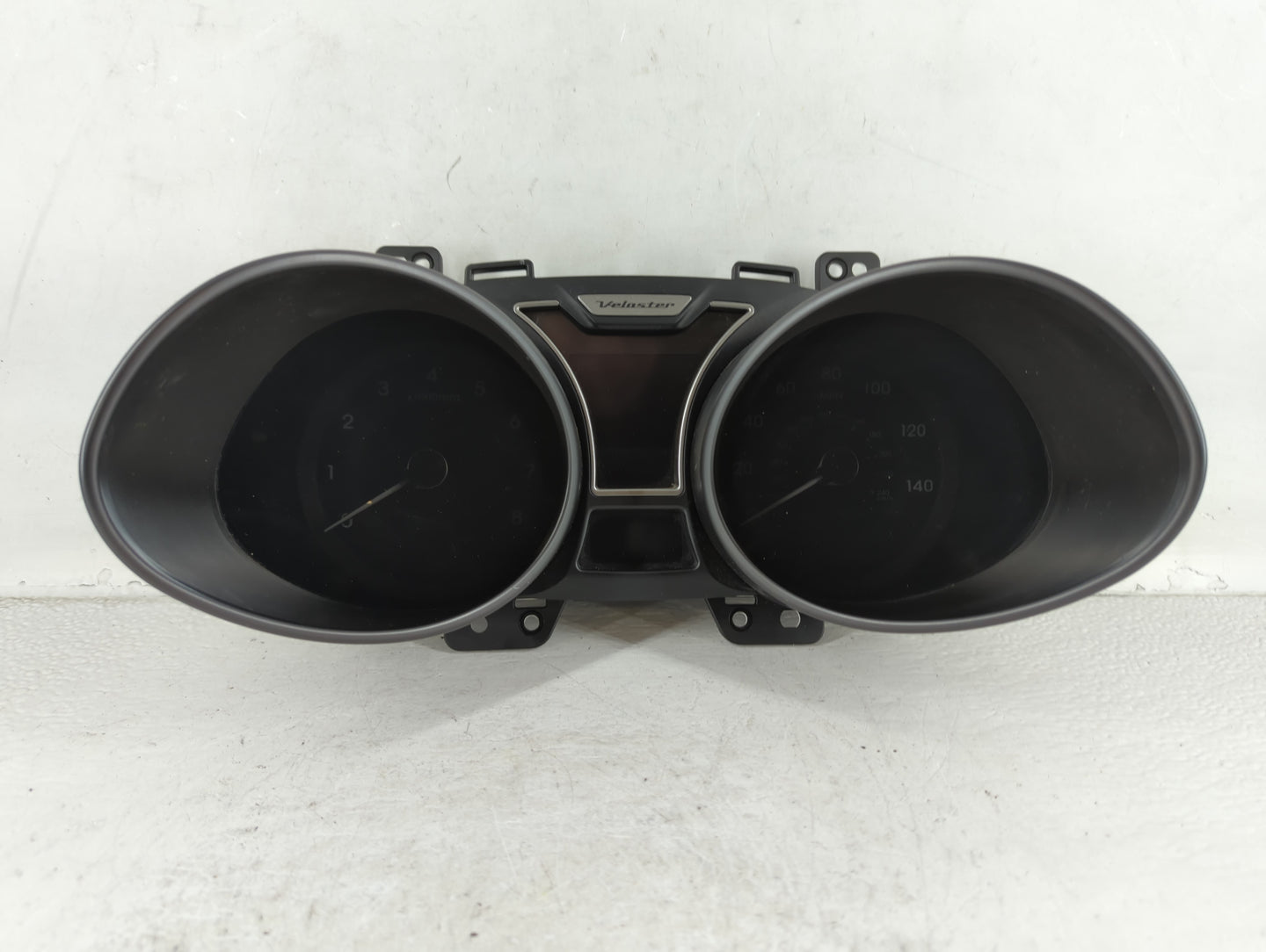 2012-2015 Hyundai Veloster Instrument Cluster Speedometer Gauges P/N:94011-2V331PD5 Fits Fits 2012 2013 2014 2015 OEM Used A
