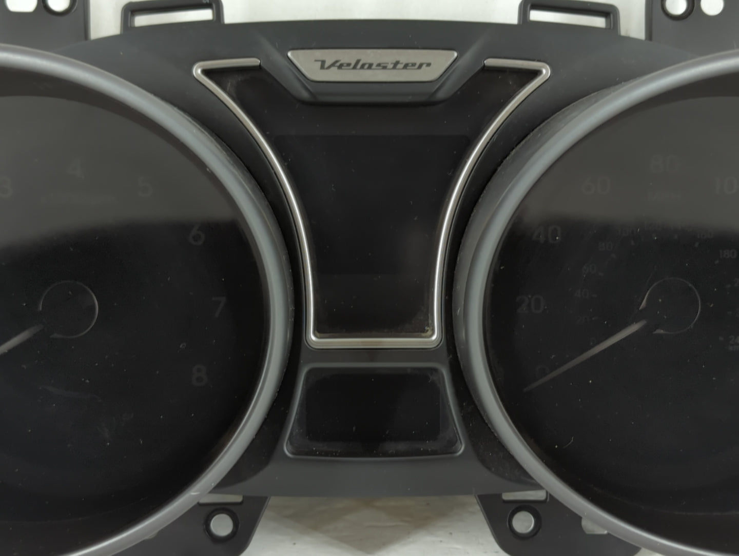 2012-2015 Hyundai Veloster Instrument Cluster Speedometer Gauges P/N:94011-2V331PD5 Fits Fits 2012 2013 2014 2015 OEM Used A