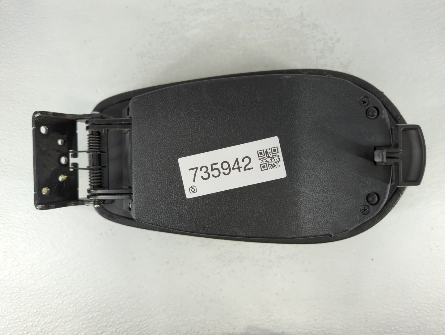 2013 Hyundai Veloster Center Console Armrest Cover Lid Fits OEM Used Auto Parts - Oemusedautoparts1.com