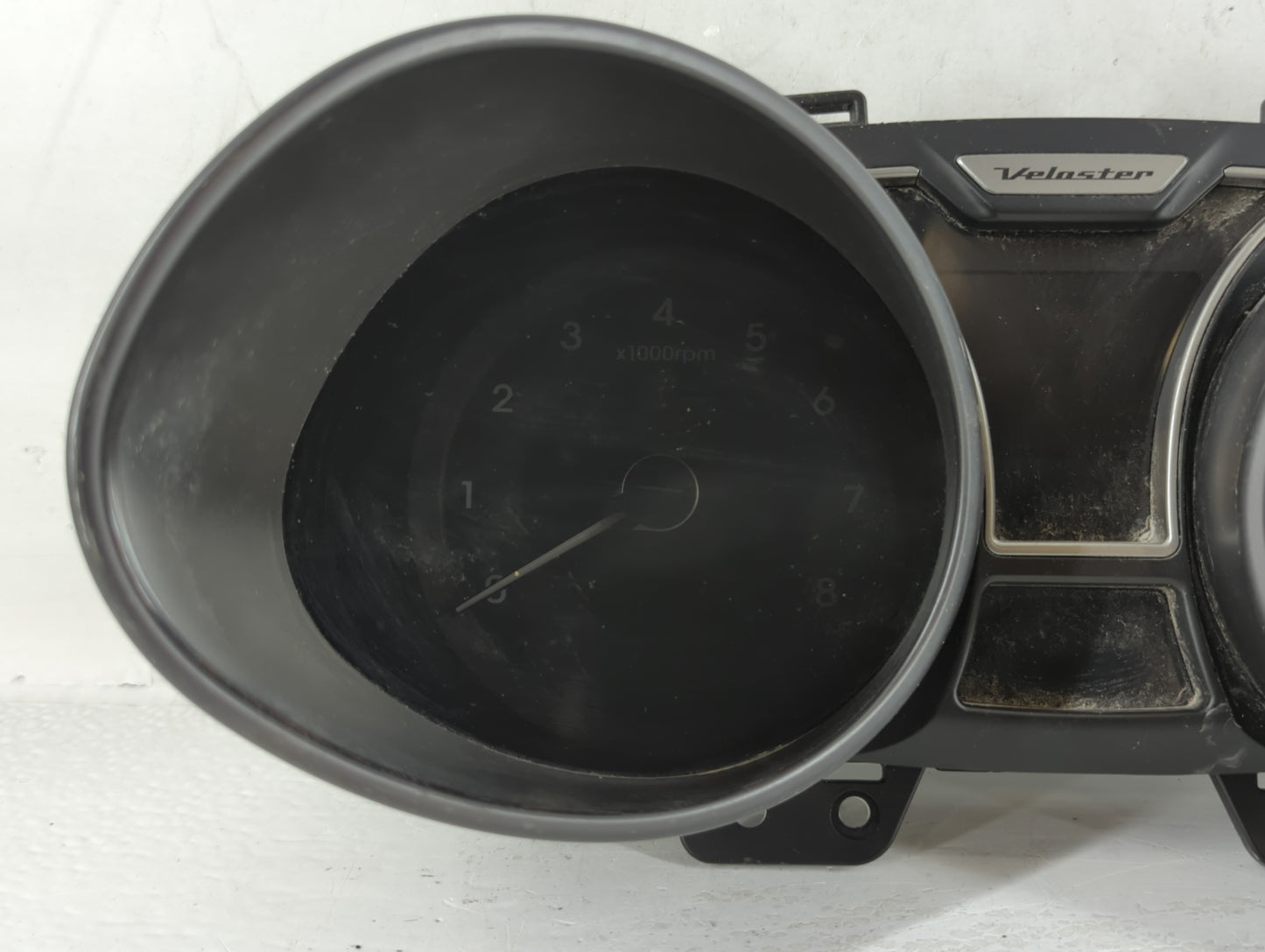 2012-2015 Hyundai Veloster Instrument Cluster Speedometer Gauges P/N:94011-2V331PD5 Fits Fits 2012 2013 2014 2015 OEM Used A