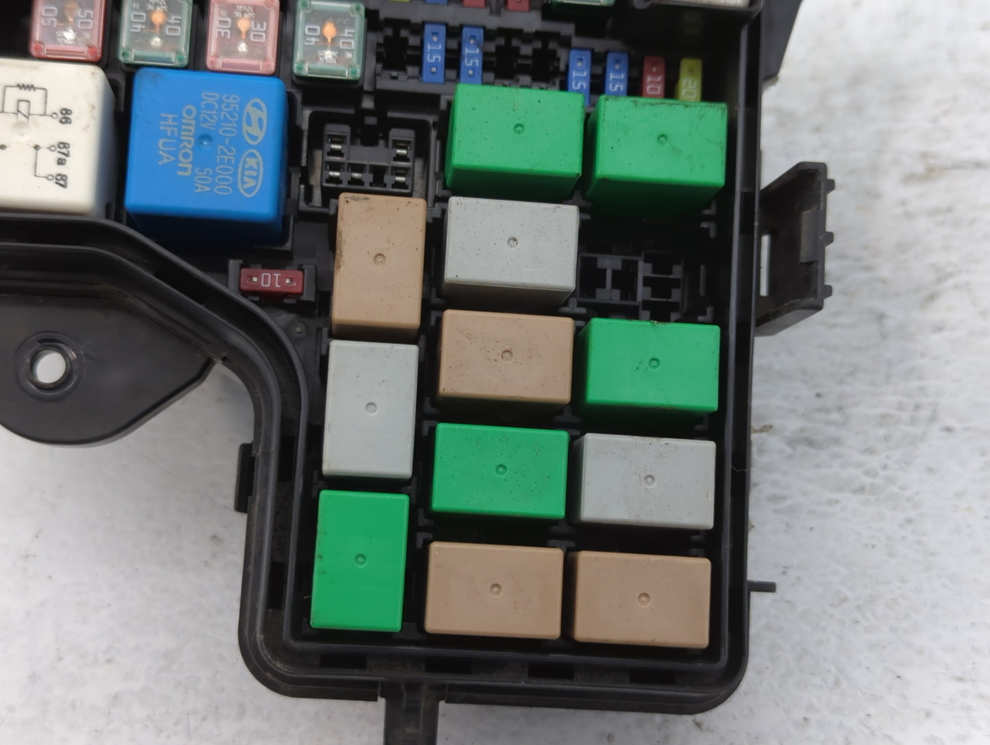 2012-2014 Hyundai Veloster Fusebox Fuse Box Panel Relay Module P/N:91236 2V652 Fits Fits 2012 2013 2014 OEM Used Auto Parts 