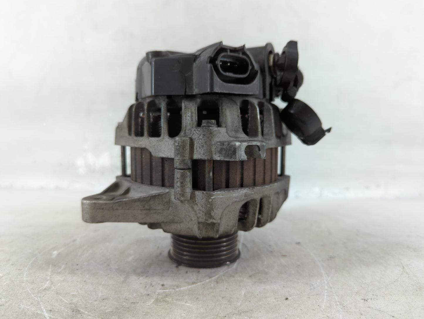 2012-2017 Hyundai Veloster Alternator Replacement Generator Charging Assembly Engine OEM P/N:2607372 37300-2B300 Fits OEM Us