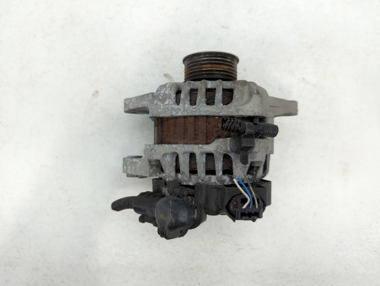 2012-2017 Hyundai Veloster Alternator Replacement Generator Charging Assembly Engine OEM P/N:37300-2B300 2607372 Fits OEM Us