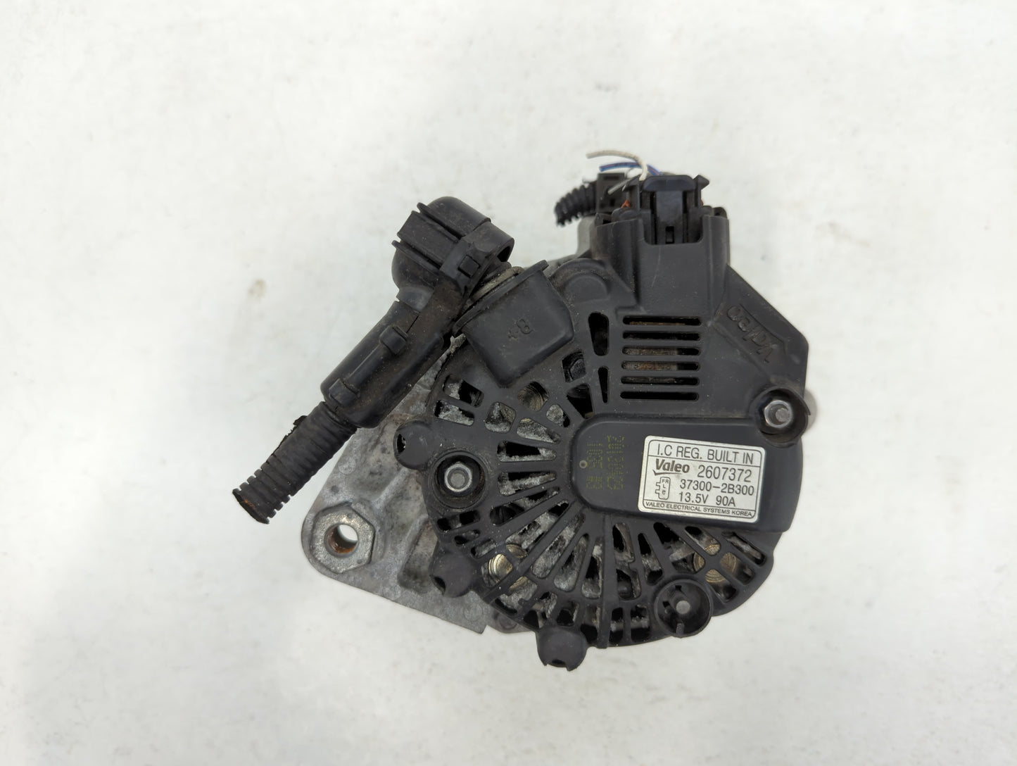 2012-2017 Hyundai Veloster Alternator Replacement Generator Charging Assembly Engine OEM P/N:37300-2B300 2607372 Fits OEM Us
