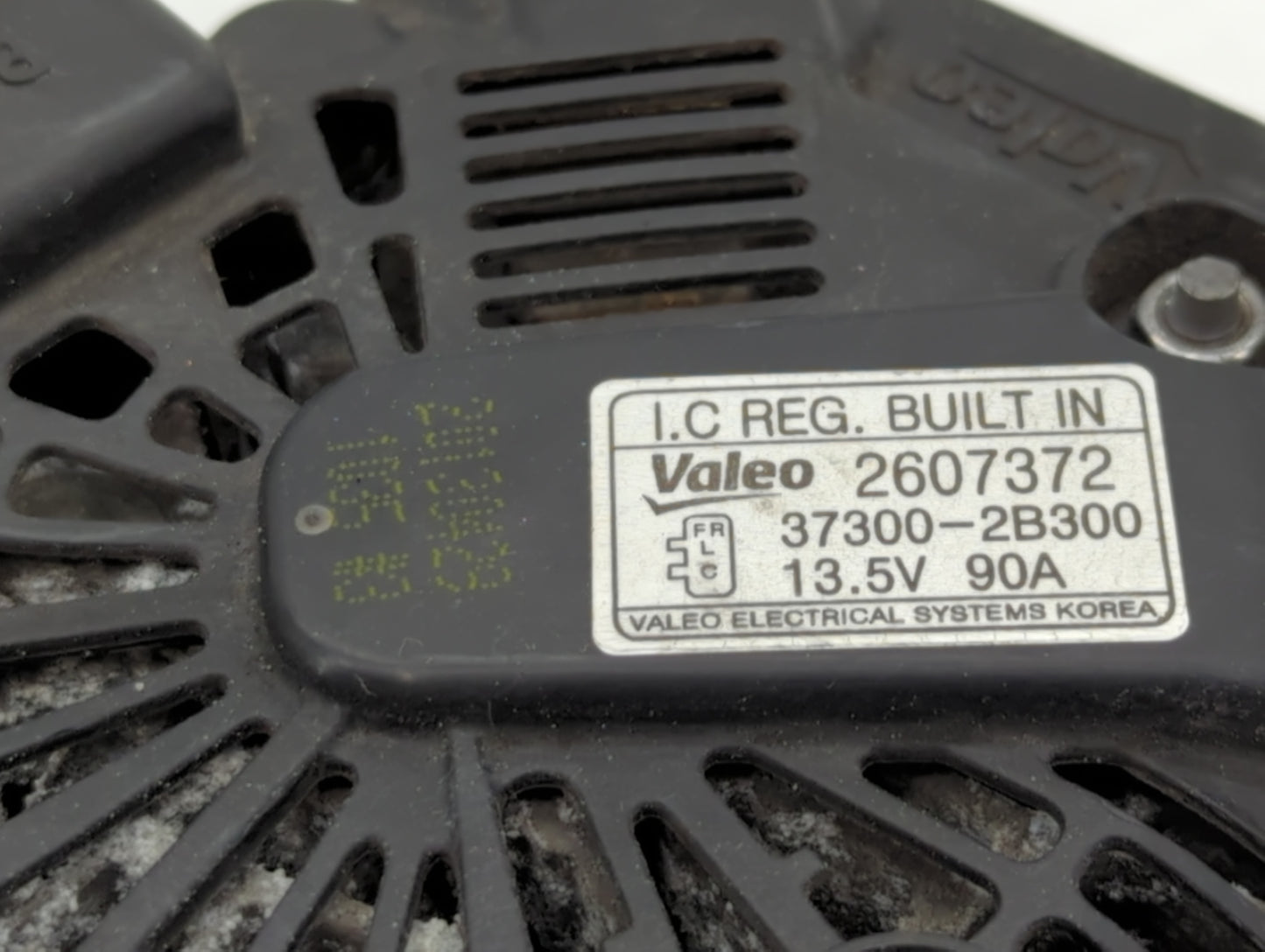 2012-2017 Hyundai Veloster Alternator Replacement Generator Charging Assembly Engine OEM P/N:37300-2B300 2607372 Fits OEM Us