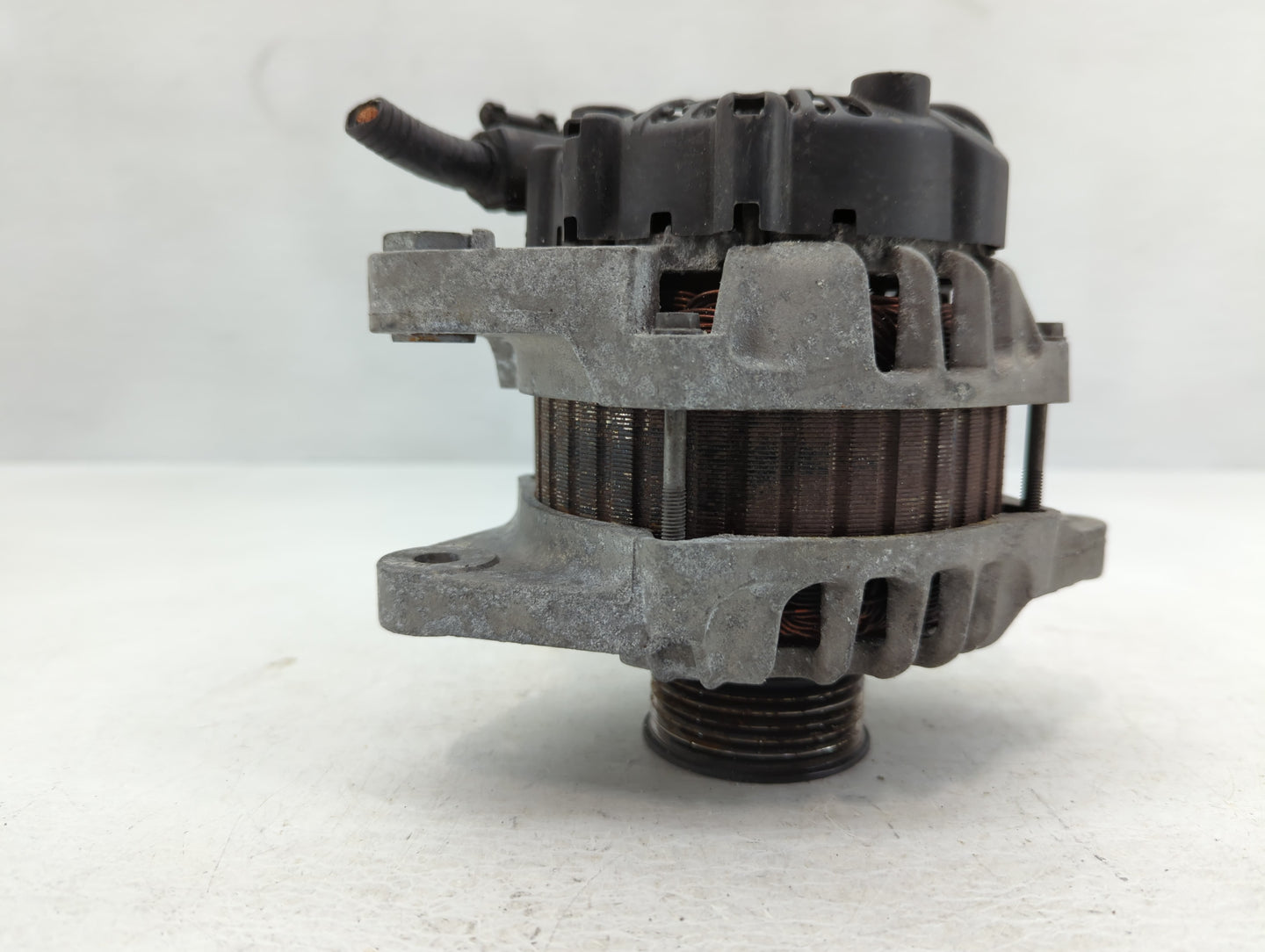 2012-2017 Hyundai Veloster Alternator Replacement Generator Charging Assembly Engine OEM P/N:37300-2B300 2607372 Fits OEM Us