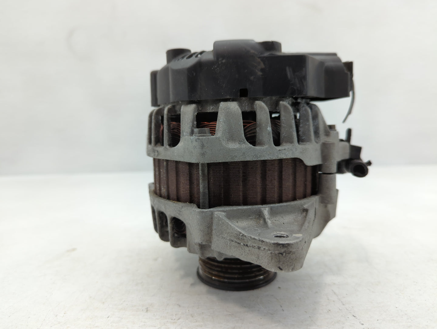 2012-2017 Hyundai Veloster Alternator Replacement Generator Charging Assembly Engine OEM P/N:37300-2B300 2607372 Fits OEM Us