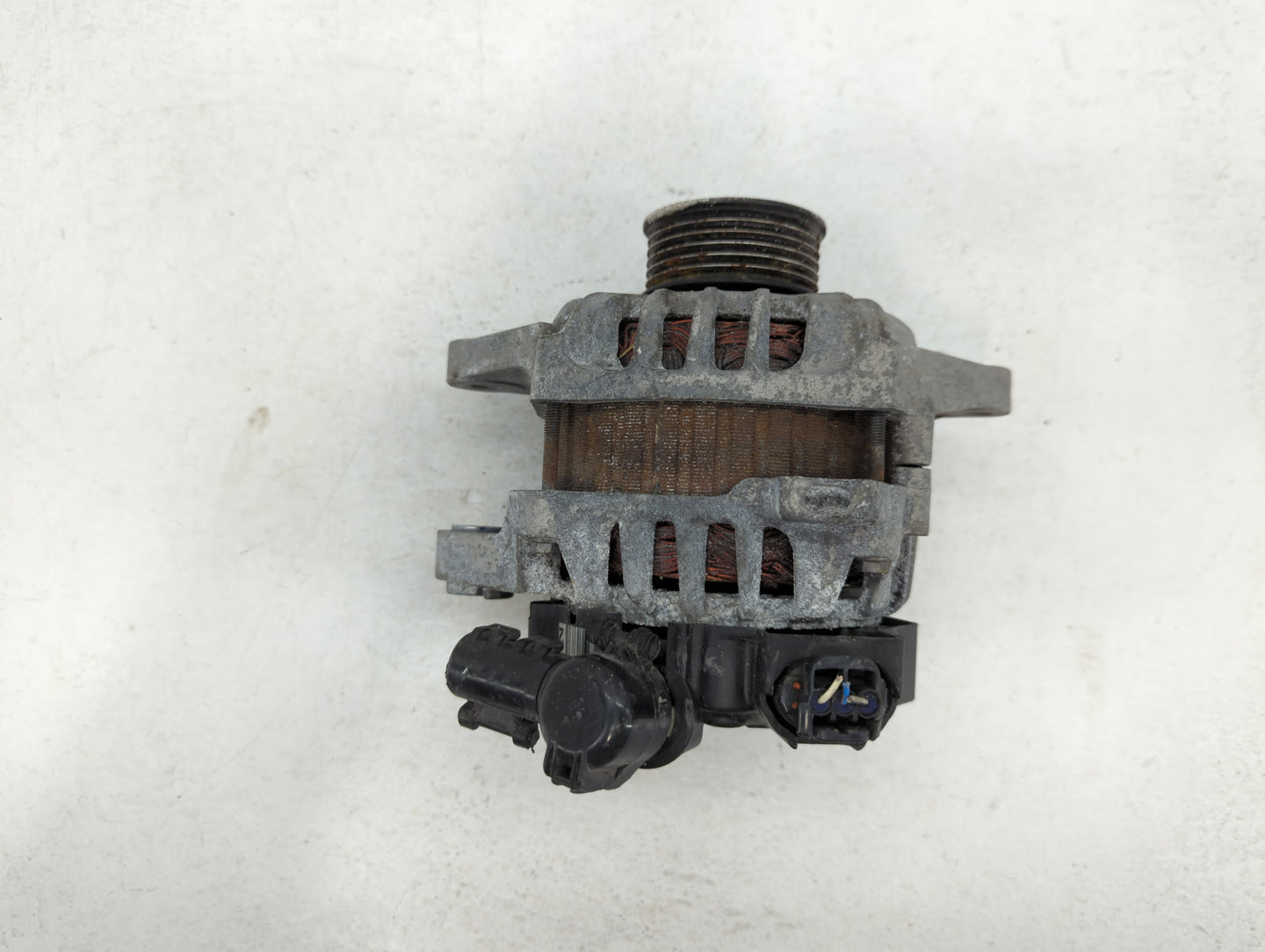 2012-2017 Hyundai Veloster Alternator Replacement Generator Charging Assembly Engine OEM P/N:37300-2B300 2607372 Fits OEM Us
