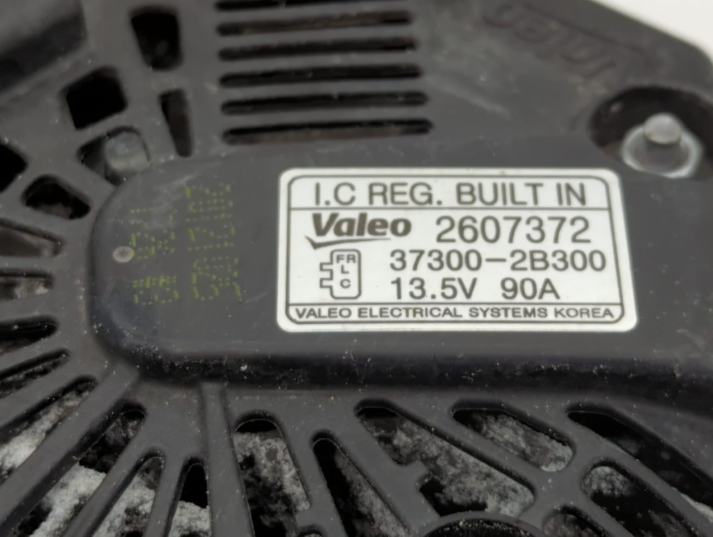 2012-2017 Hyundai Veloster Alternator Replacement Generator Charging Assembly Engine OEM P/N:37300-2B300 2607372 Fits OEM Us
