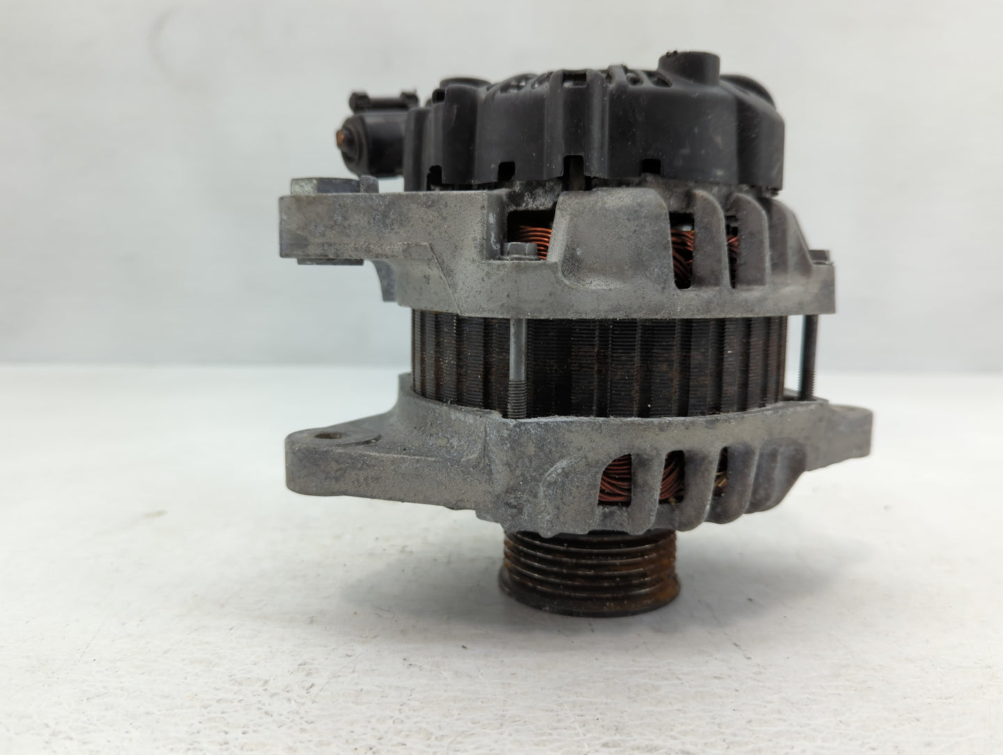 2012-2017 Hyundai Veloster Alternator Replacement Generator Charging Assembly Engine OEM P/N:37300-2B300 2607372 Fits OEM Us
