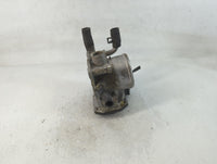 2012-2017 Hyundai Veloster Throttle Body P/N:35100-2B300 Fits Fits 2012 2013 2014 2015 2016 2017 2018 2019 OEM Used Auto Par