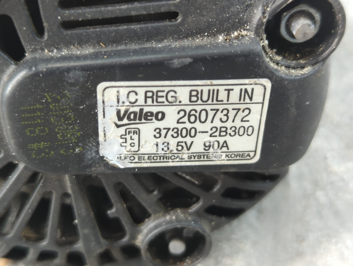 2012-2017 Hyundai Veloster Alternator Replacement Generator Charging Assembly Engine OEM P/N:37300-2B300 2607372 Fits OEM Us