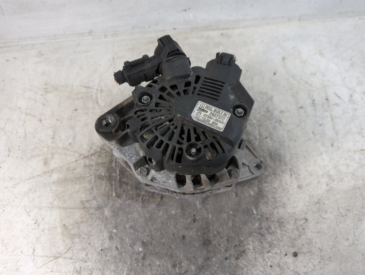 2012-2017 Hyundai Veloster Alternator Replacement Generator Charging Assembly Engine OEM P/N:37300-2B300 2607372 Fits OEM Us
