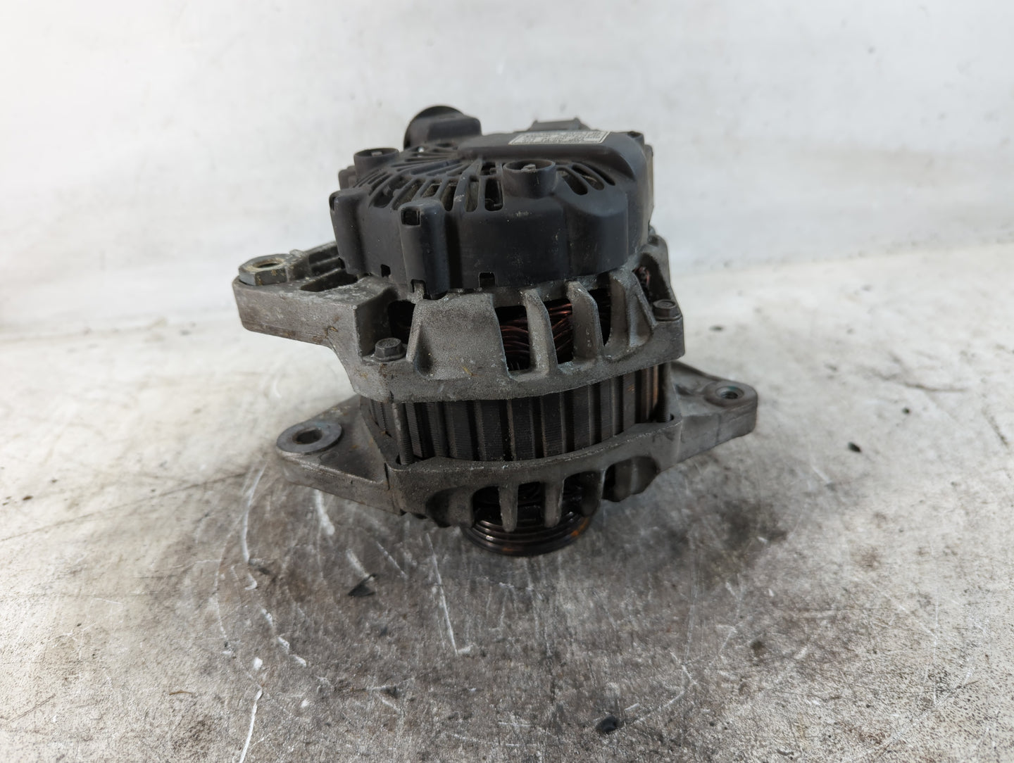 2012-2017 Hyundai Veloster Alternator Replacement Generator Charging Assembly Engine OEM P/N:37300-2B300 2607372 Fits OEM Us