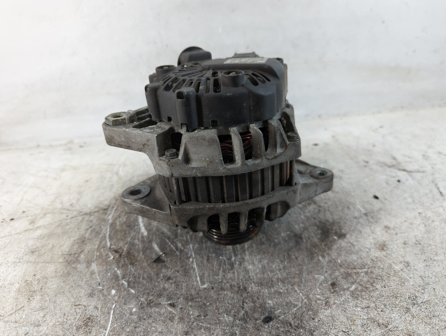 2012-2017 Hyundai Veloster Alternator Replacement Generator Charging Assembly Engine OEM P/N:37300-2B300 2607372 Fits OEM Us