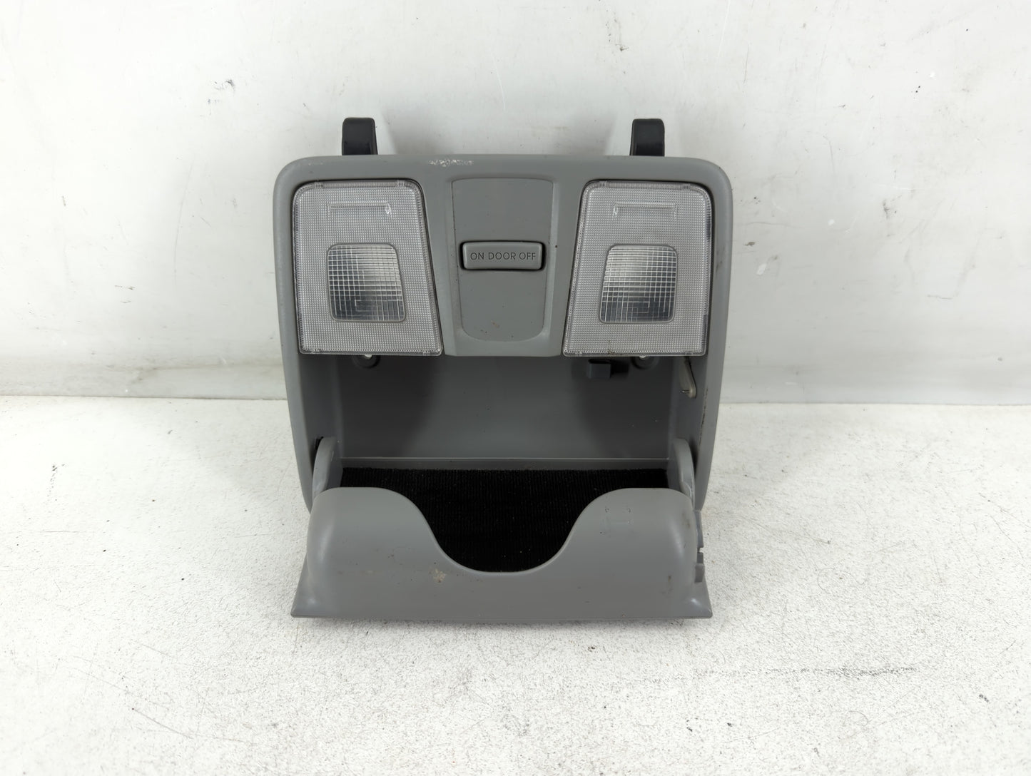 2012-2014 Hyundai Veloster Overhead Roof Console Interior Dome Light - Oemusedautoparts1.com