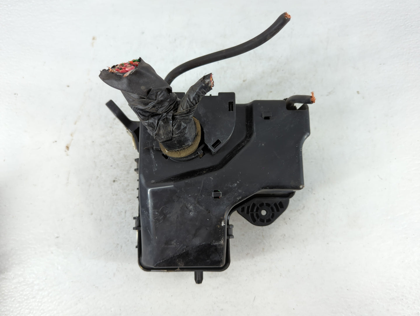 2012-2014 Hyundai Veloster Fusebox Fuse Box Panel Relay Module P/N:91236 2V615 Fits Fits 2012 2013 2014 OEM Used Auto Parts 