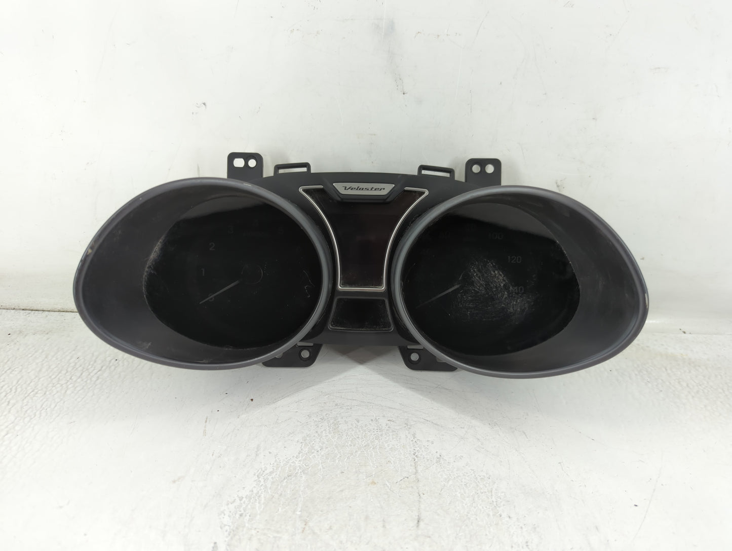 2012-2015 Hyundai Veloster Instrument Cluster Speedometer Gauges P/N:94011-2V331PD5 Fits Fits 2012 2013 2014 2015 OEM Used A