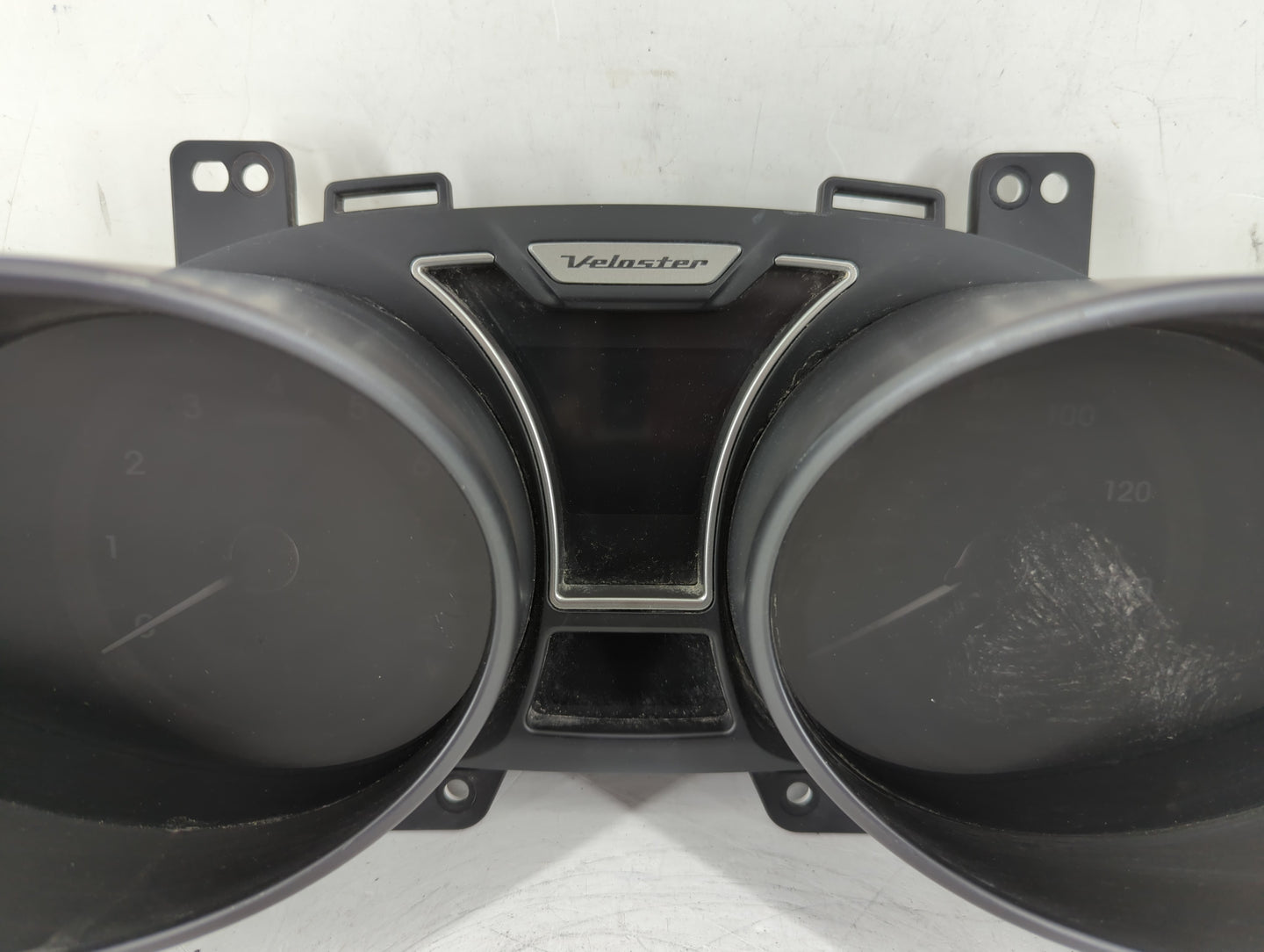 2012-2015 Hyundai Veloster Instrument Cluster Speedometer Gauges P/N:94011-2V331PD5 Fits Fits 2012 2013 2014 2015 OEM Used A