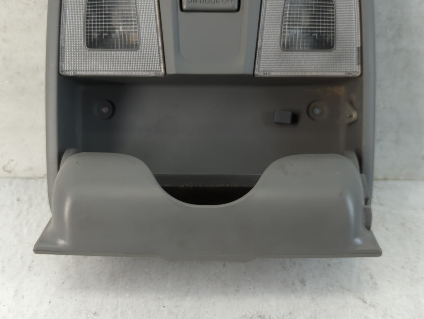 2013 Hyundai Veloster Overhead Roof Console - Oemusedautoparts1.com