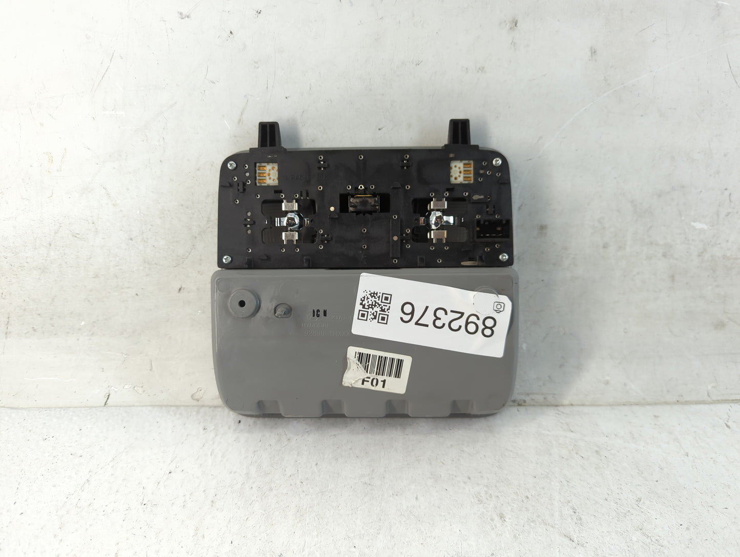 2013 Hyundai Veloster Overhead Roof Console - Oemusedautoparts1.com
