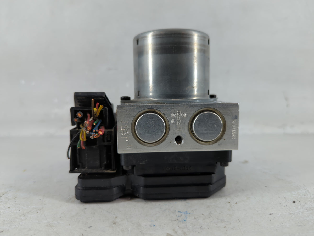 2013 Hyundai Veloster Anti-Lock Brake ABS Pump Module Actuator OEM P/N:58920-2V450 Fits OEM Used Auto Parts - Oemusedautopar