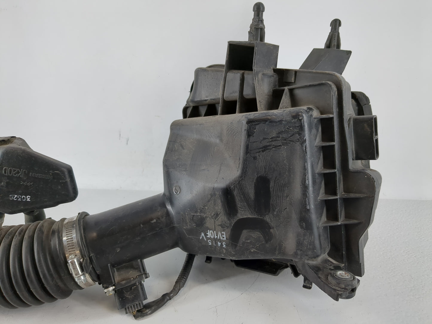 2013 Infiniti Ex37 Air Cleaner Intake-duct Hose Tube - Oemusedautoparts1.com