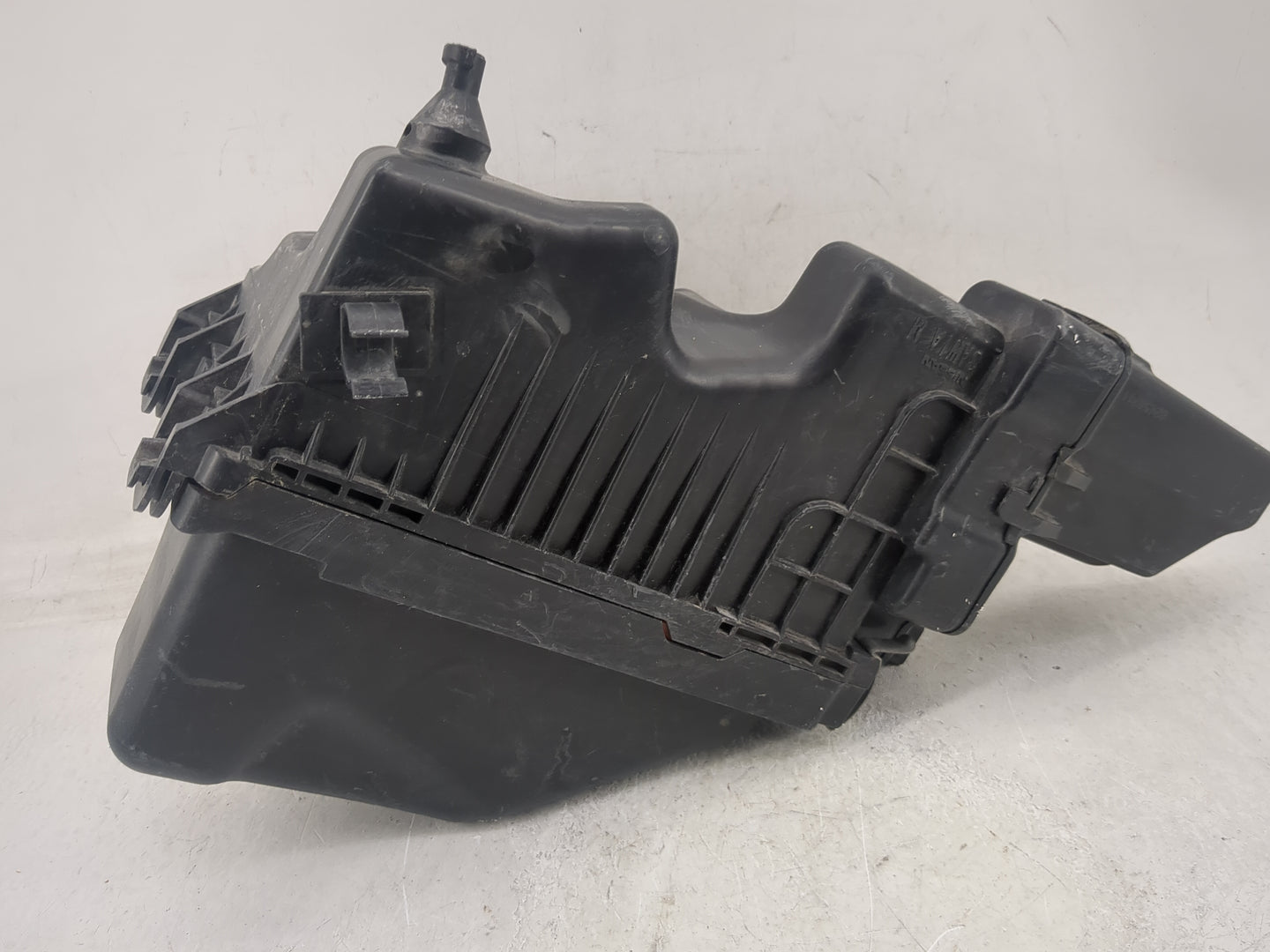 2013 Infiniti Ex37 Air Cleaner Intake-duct Hose Tube - Oemusedautoparts1.com