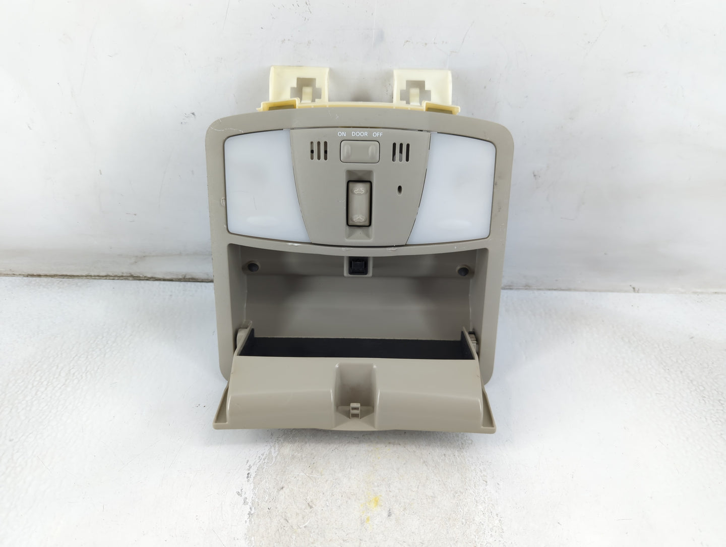 2013 Infiniti Ex37 Overhead Roof Console - Oemusedautoparts1.com