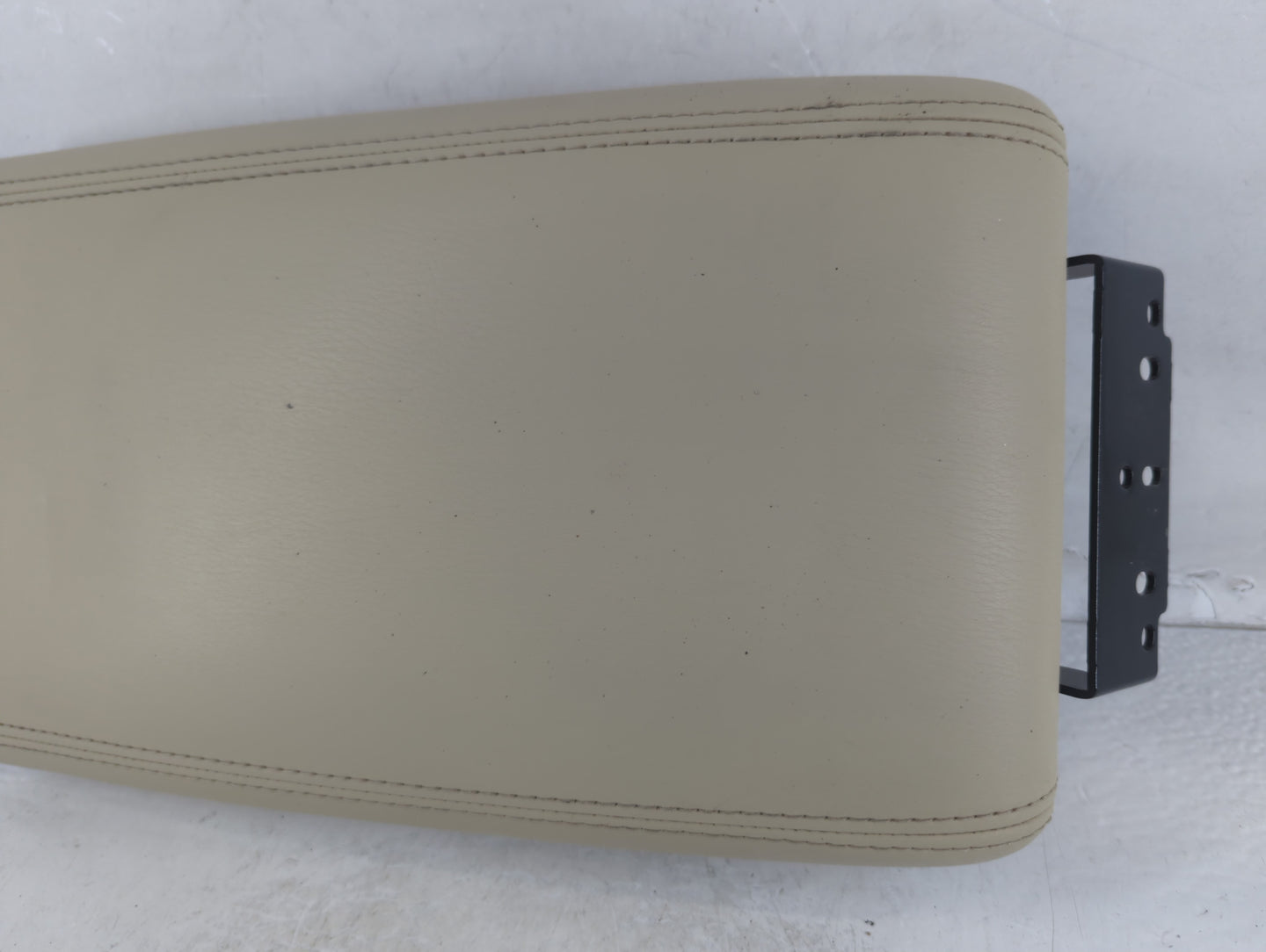 2013 Infiniti Ex37 Center Console Armrest Cover Lid Fits OEM Used Auto Parts - Oemusedautoparts1.com
