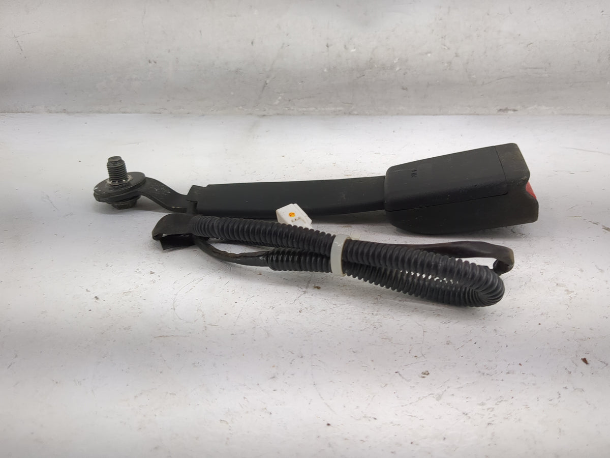 2013-2013 Infiniti Fx37 Passenger Front Seatbelt Buckle - Oemusedautoparts1.com