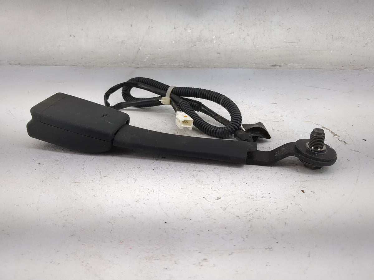 2013-2013 Infiniti Fx37 Passenger Front Seatbelt Buckle - Oemusedautoparts1.com