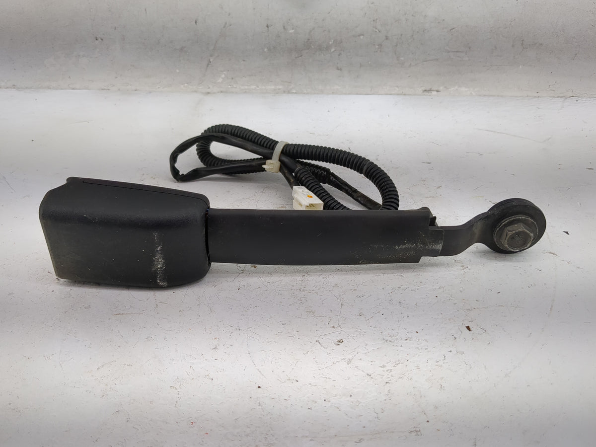 2013-2013 Infiniti Fx37 Passenger Front Seatbelt Buckle - Oemusedautoparts1.com