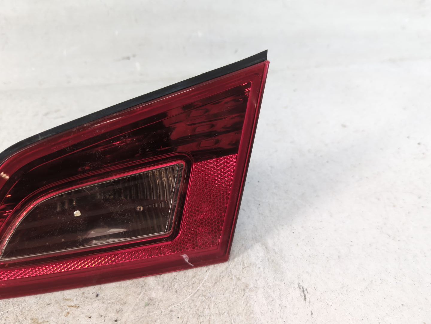 2007-2008 Infiniti G35 Tail Light Assembly Passenger Right OEM Fits Fits 2007 2008 2009 2010 2011 2012 2013 2015 OEM Used Au
