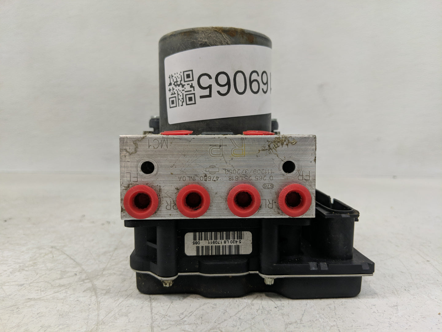 2011-2013 Infiniti G37 ABS Pump Control Module Replacement P/N:47660 1NL2A Fits Fits 2011 2012 2013 2014 2015 OEM Used Auto 