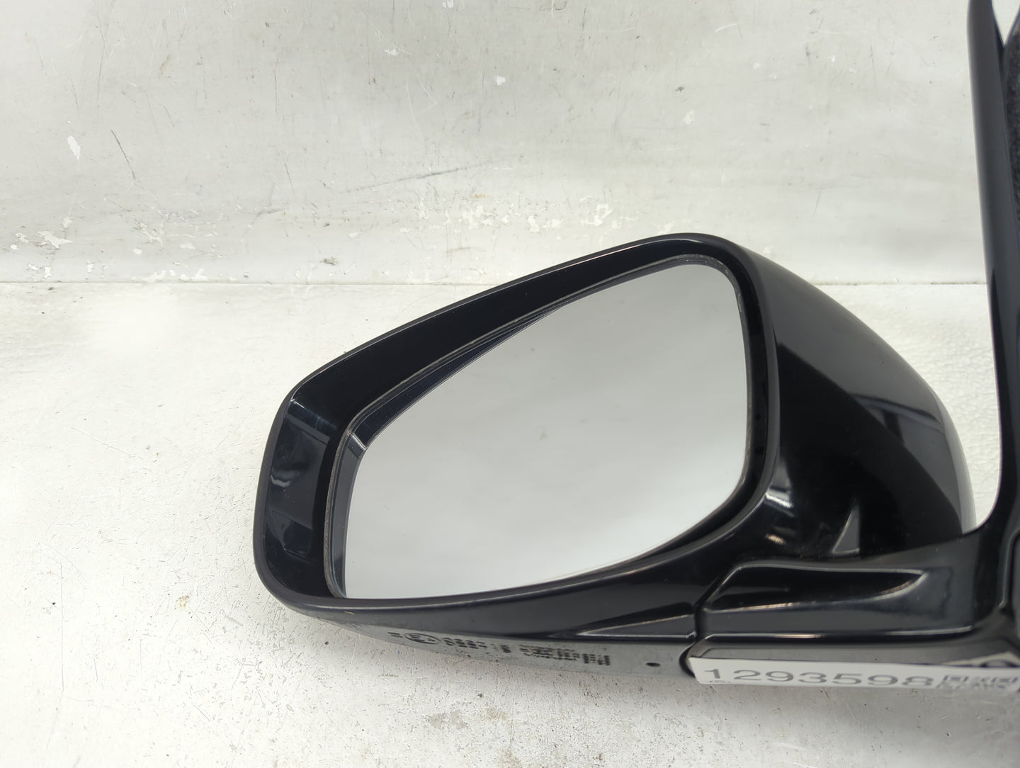 2010-2013 Infiniti G37 Driver Side View Mirror - Left Door Mirror OEM Used - Oemusedautoparts1.com