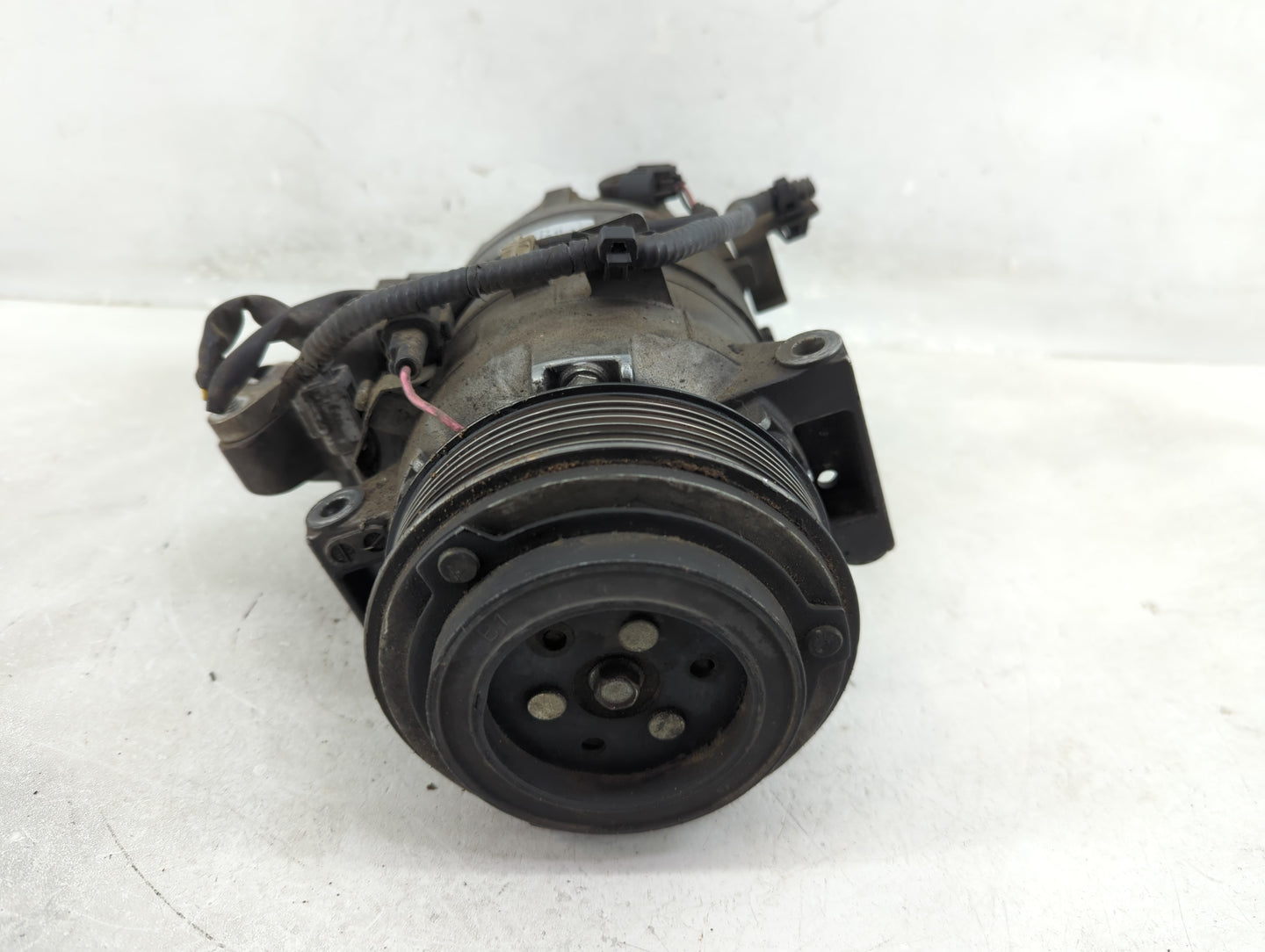 2009-2013 Infiniti G37 Air Conditioning A/c Ac Compressor Oem - Oemusedautoparts1.com