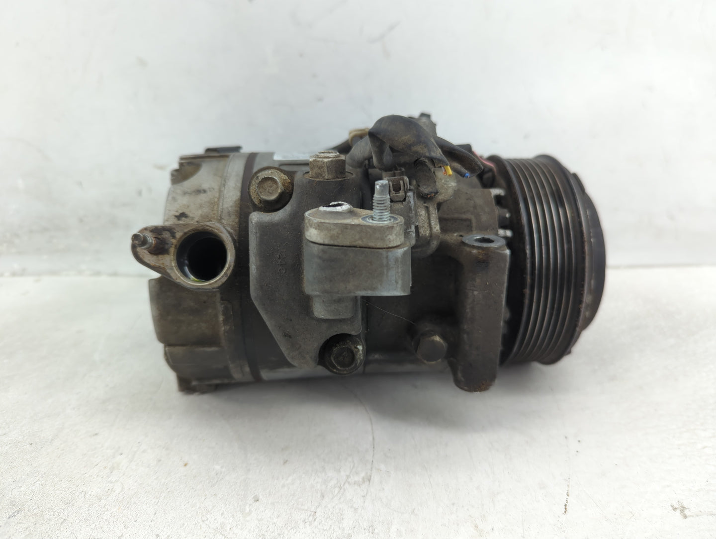 2009-2013 Infiniti G37 Air Conditioning A/c Ac Compressor Oem - Oemusedautoparts1.com