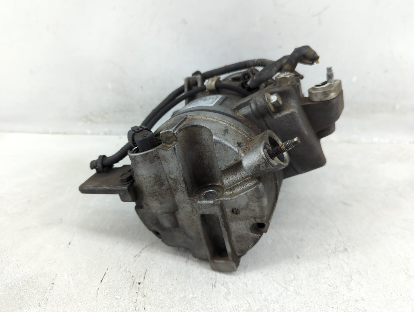 2009-2013 Infiniti G37 Air Conditioning A/c Ac Compressor Oem - Oemusedautoparts1.com