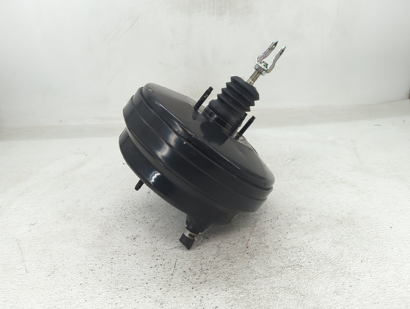 2008-2013 Infiniti G37 Power Brake Booster Oem - Oemusedautoparts1.com