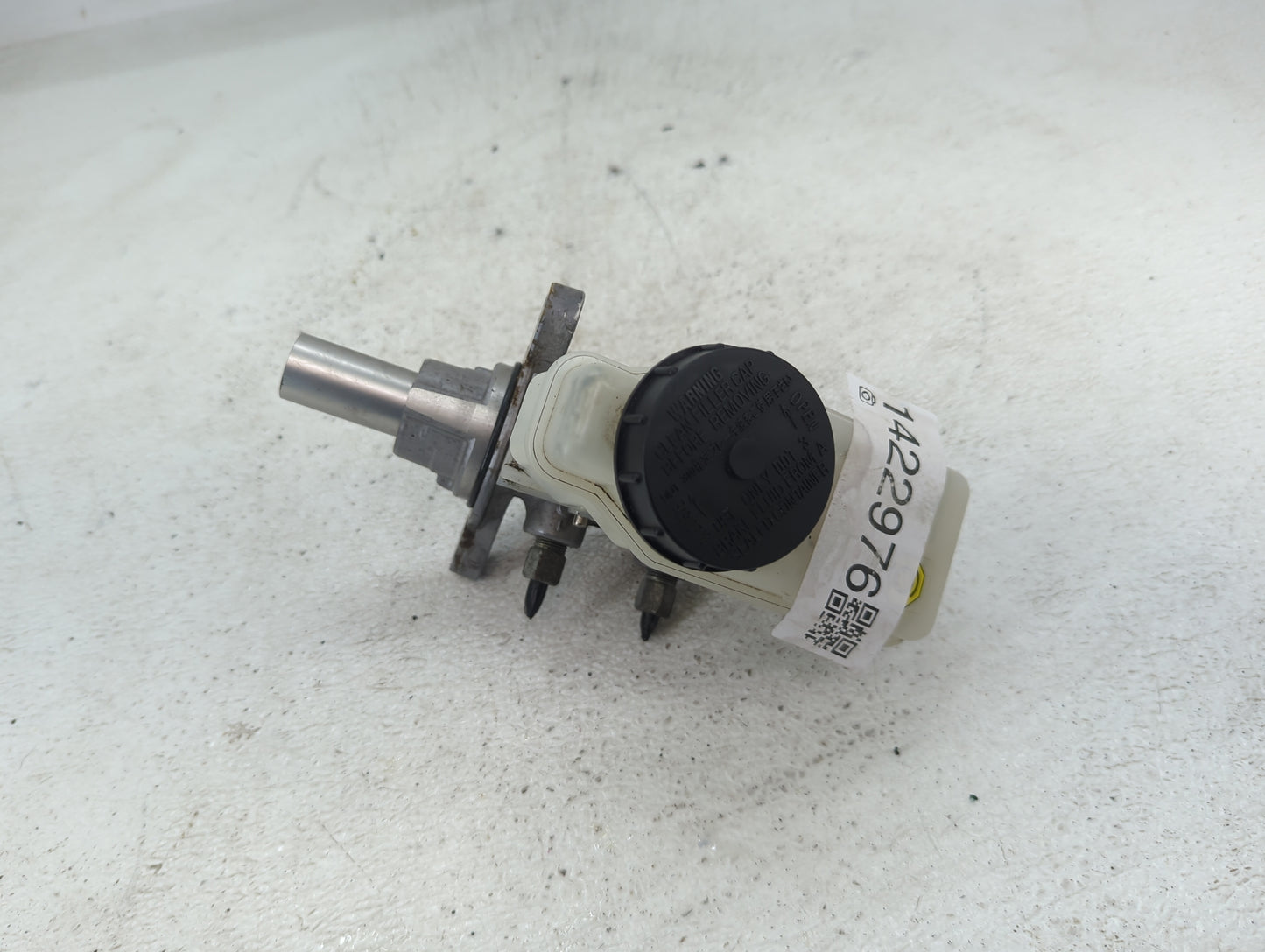 2008-2013 Infiniti G37 Brake Master Cylinder - Oemusedautoparts1.com