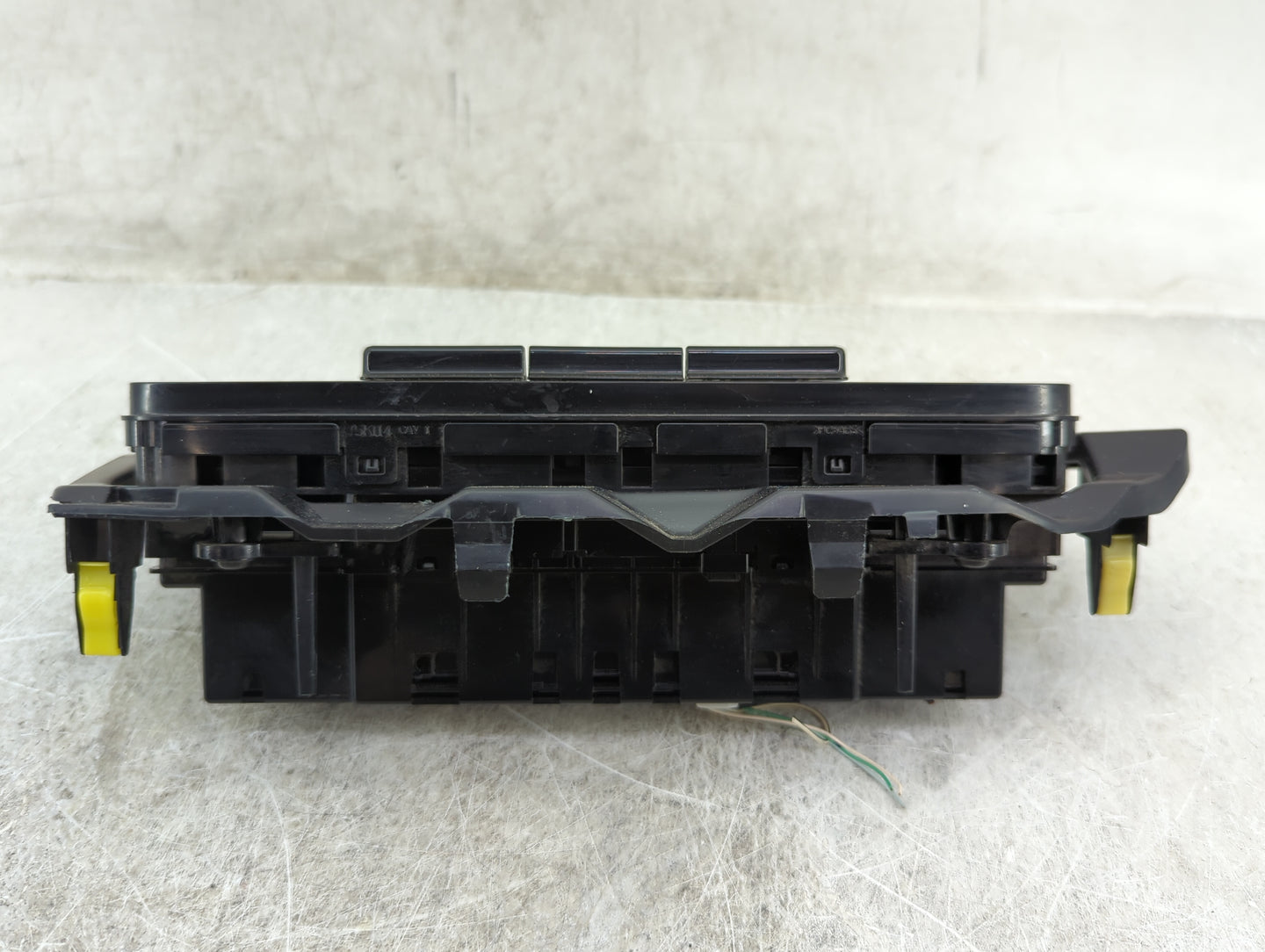 2010-2013 Infiniti G37 Climate Control Module Temperature AC/Heater Replacement P/N:55468-02060 Fits OEM Used Auto Parts - O