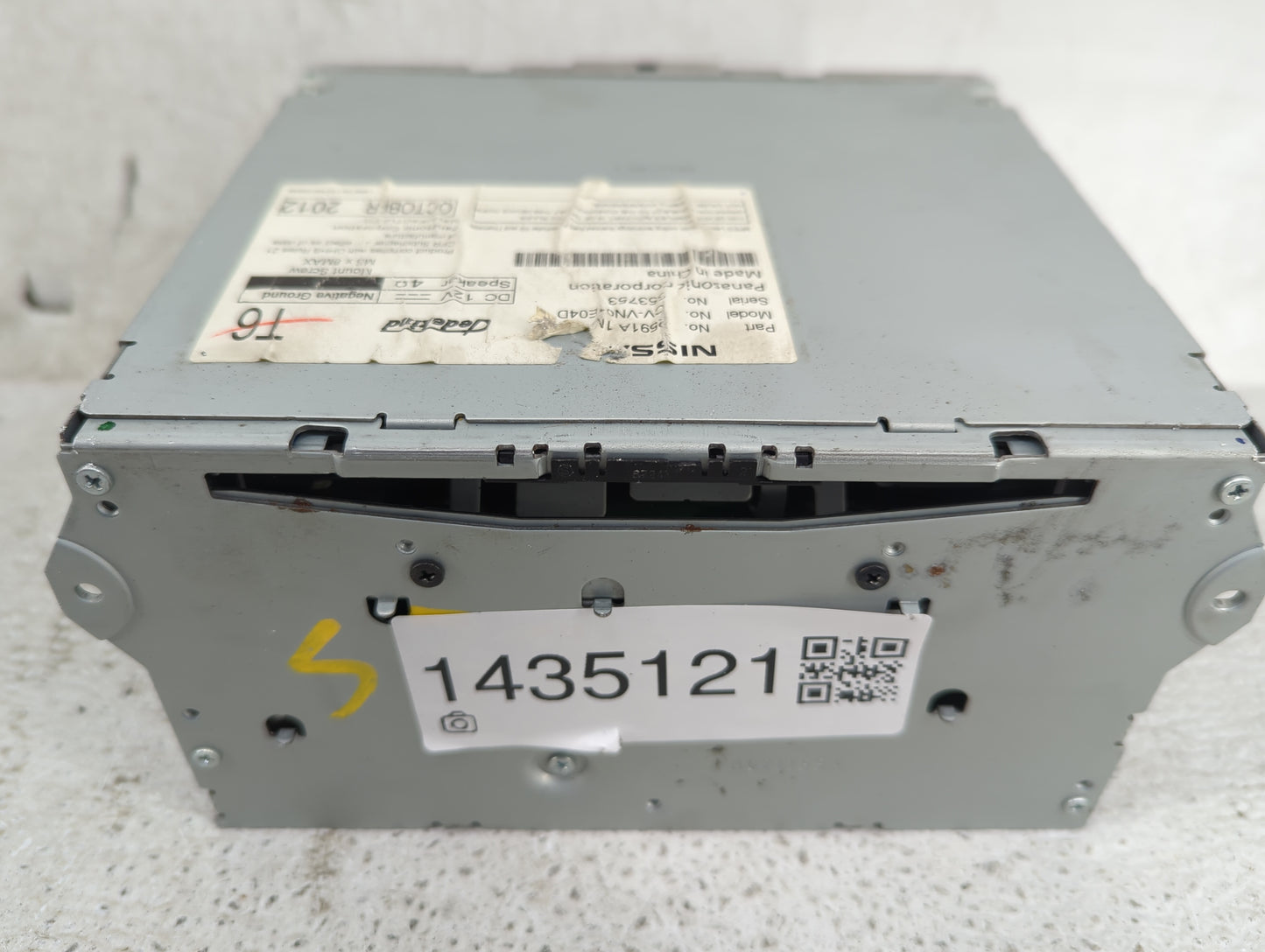 2011-2013 Infiniti G37 Radio AM FM Cd Player Receiver Replacement P/N:2591A1MA2E CV-VN01E04D Fits OEM Used Auto Parts - Oemu
