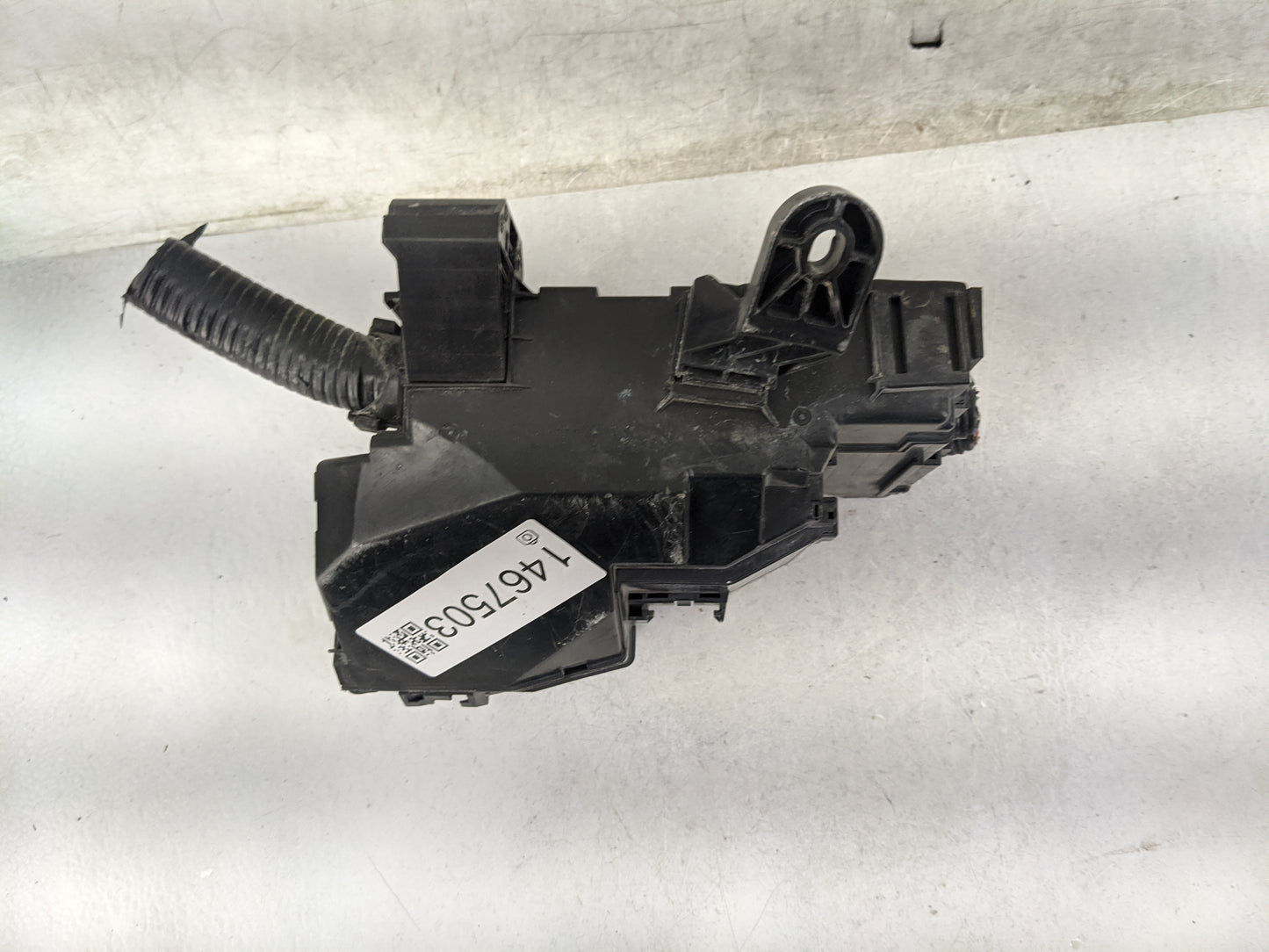 2010-2013 Infiniti G37 Fusebox Fuse Box Panel Relay Module P/N:7154-5763-30 7254-5763-30 Fits Fits 2010 2011 2012 2013 2014 