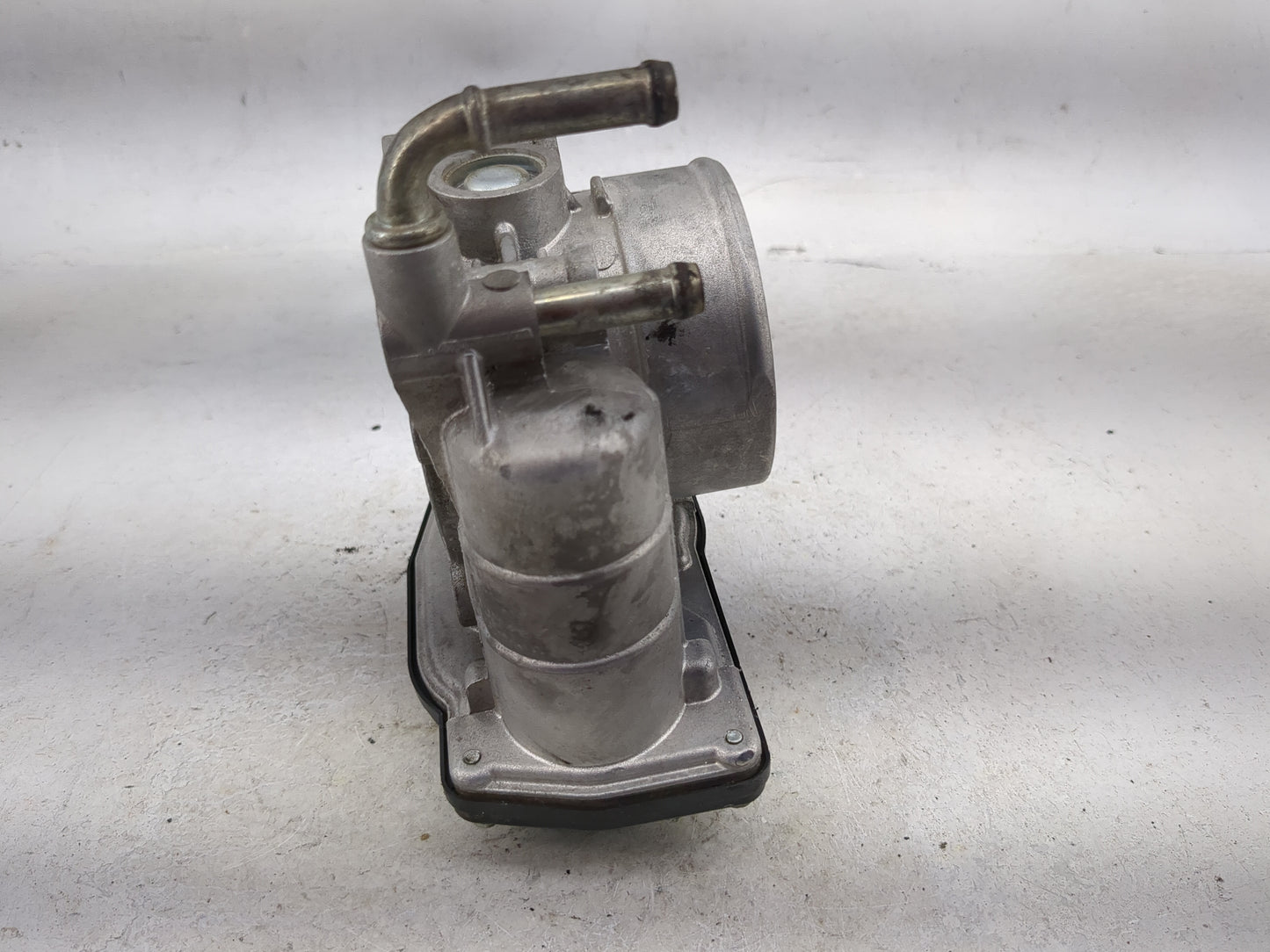 2013 Infiniti G37 Throttle Body P/N:SERA 526-01 Fits OEM Used Auto Parts - Oemusedautoparts1.com