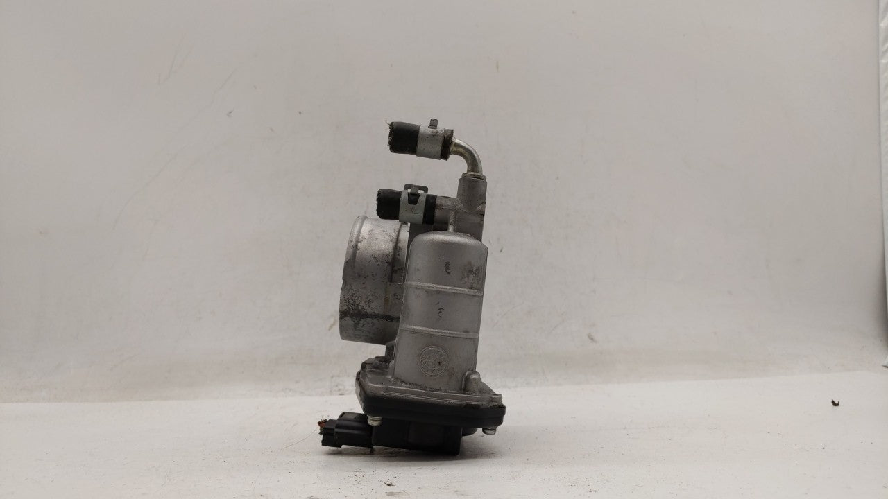 2008-2013 Infiniti G37 Throttle Body P/N:526-01 RME75 Fits OEM Used Auto Parts - Oemusedautoparts1.com