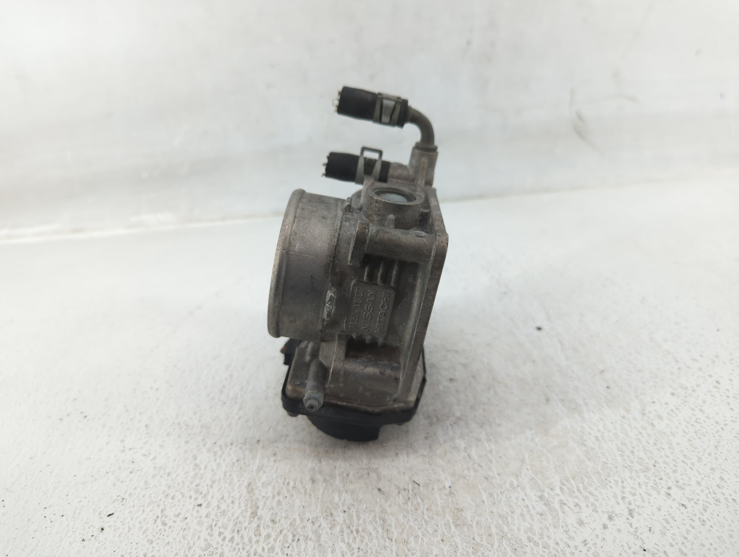 2008-2013 Infiniti G37 Throttle Body P/N:3905H RME60-16 Fits OEM Used Auto Parts - Oemusedautoparts1.com